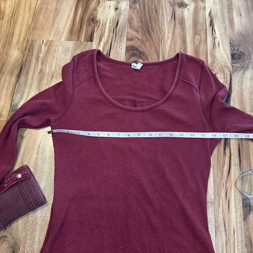 Free People Thermal Top L Burgundy Sunnie Valley Long Sleeve Boho Cuff Detail - Picture 6 of 8